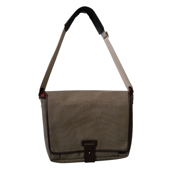 STM Russ Folisi NWT Green And Orange Laptop Messenger Bag Size XL - Picture 1 of 16